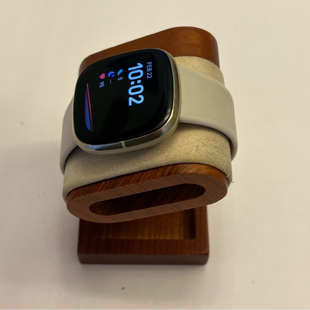 Fitbit Sense Advanced, Gold Case, White Band, Tested, Charger Included - Picture 3 of 9